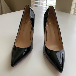 Black Heels dupe for classic Red Bottoms